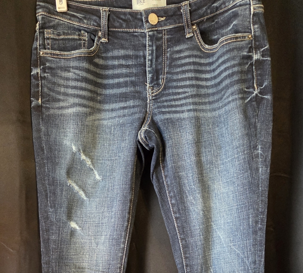 Buckle Women's Blue Ankle & Cropped Jeans